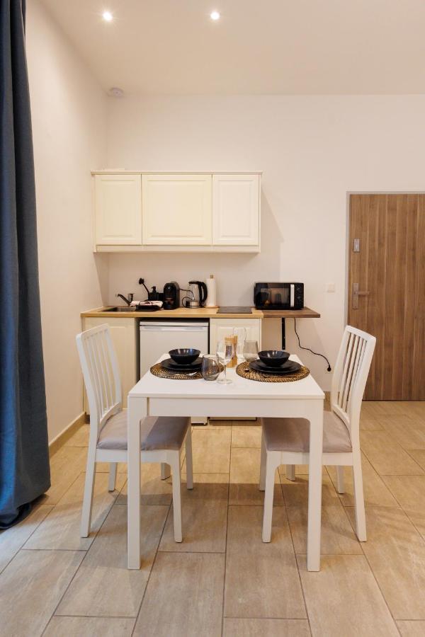 Cozy Market-Square Retreat Located In The Heart Of The 10Th District Wien Eksteriør bilde