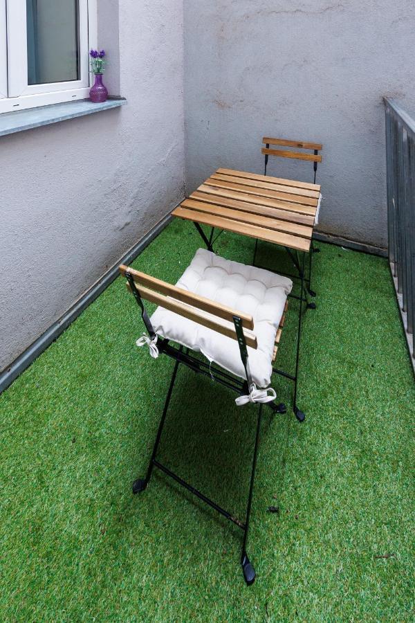 Cozy Market-Square Retreat Located In The Heart Of The 10Th District Wien Eksteriør bilde